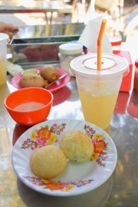 03.04.2015: Snack-Tour in Battambang