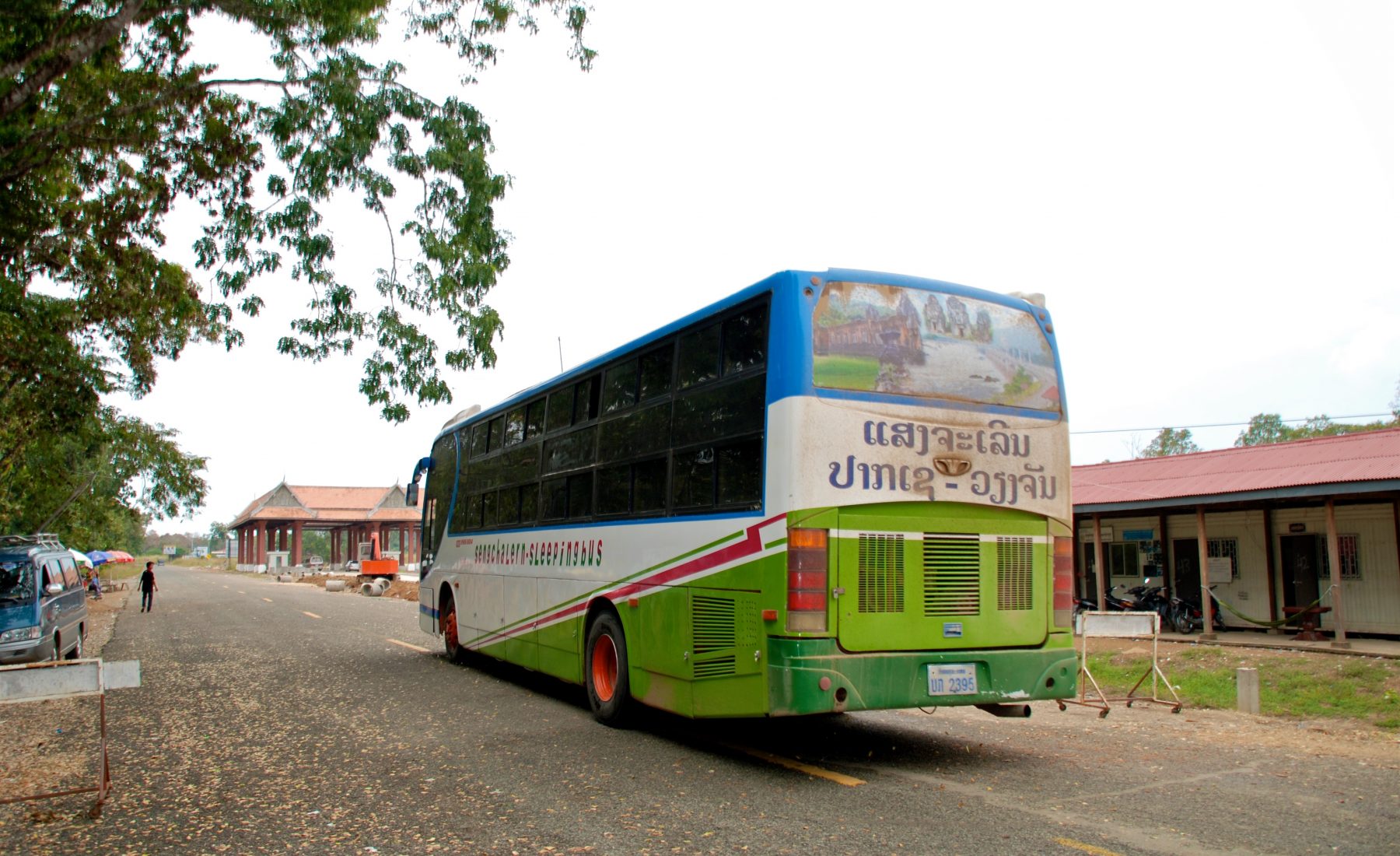 15.11.2012: Mit dem Bus von Laos nach Kambodscha